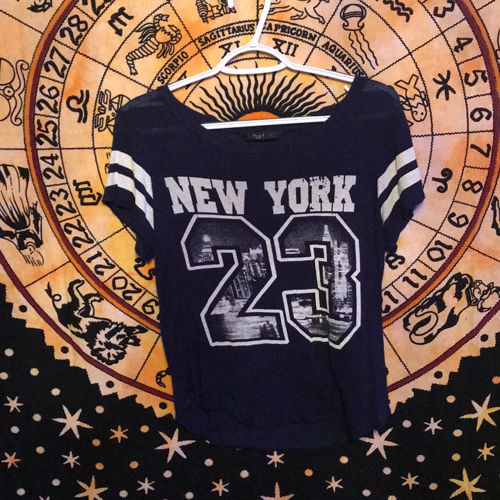 Cute New York crop top